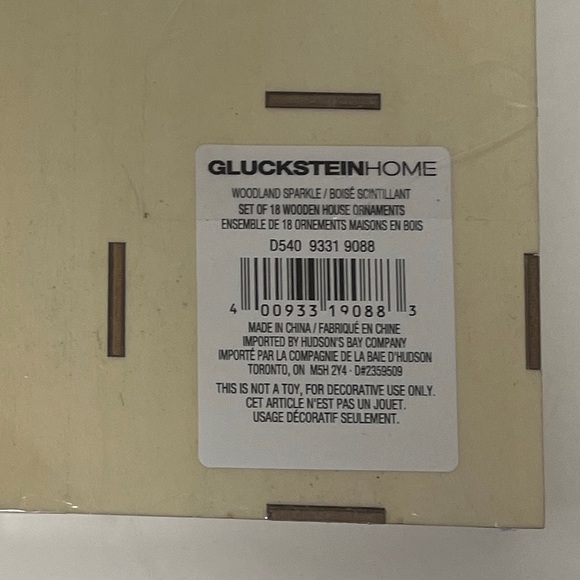 Set of 8 Wooden House ornaments - brand new! - Picture 3 of 4